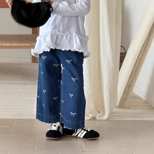 秋リボン柄フレアジンズ