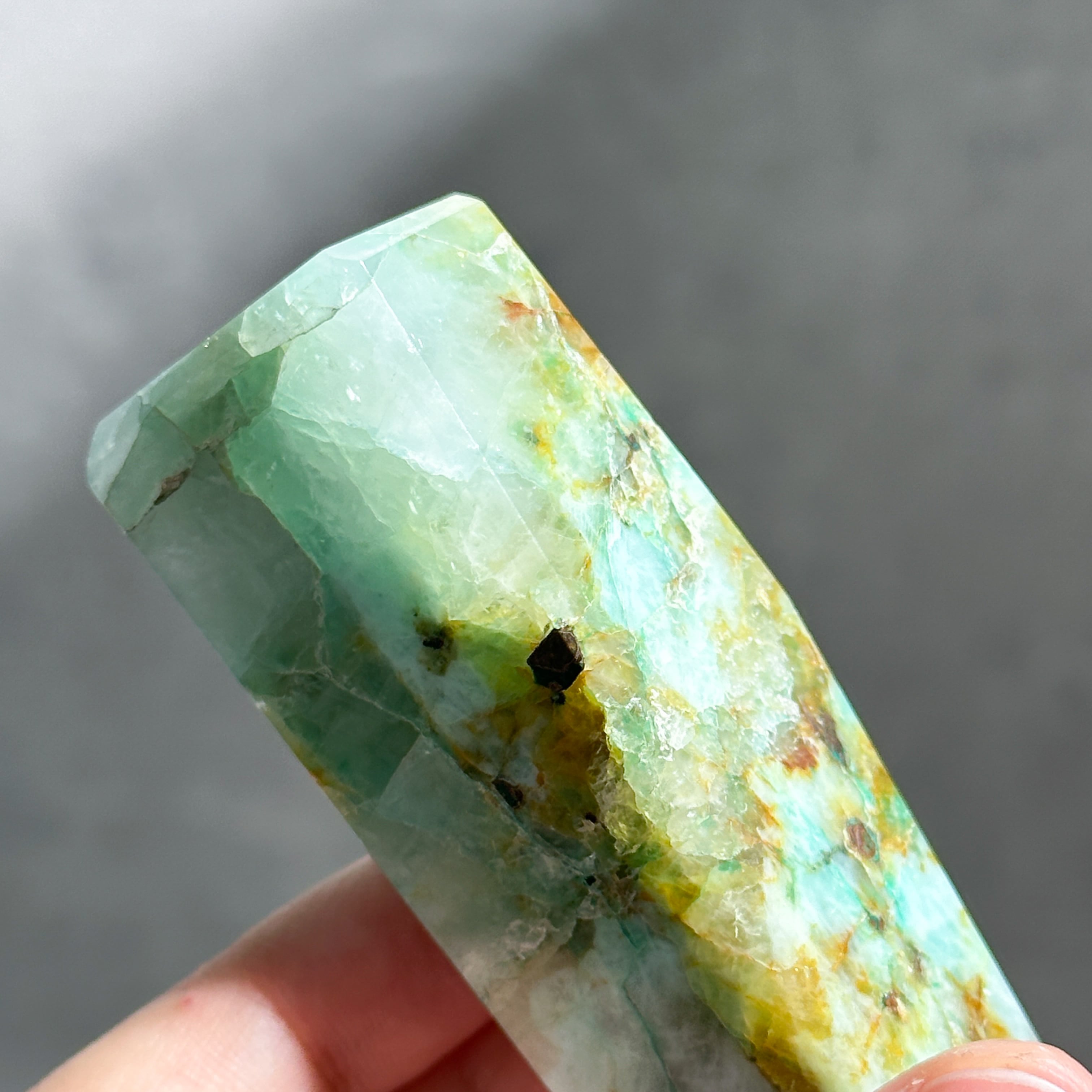 フェニックスストーン タワー型62◇ Phoenix Stone ◇天然石・鉱物