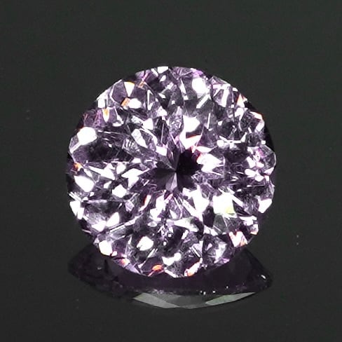 脳裏に焼き付く鮮烈なネオンブルー 0.018ct 天然アウイナイト