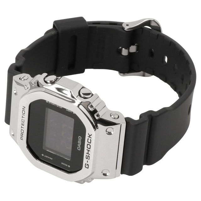 カシオ CASIO GM-5600-1ER  G-SHOCK メンズ 腕時計 海外モデル 逆輸入 5600シリーズ メタル シルバー/ブラック （国内品番：GM-5600-1JF）Gショック デジタル ウォッチ WATCH