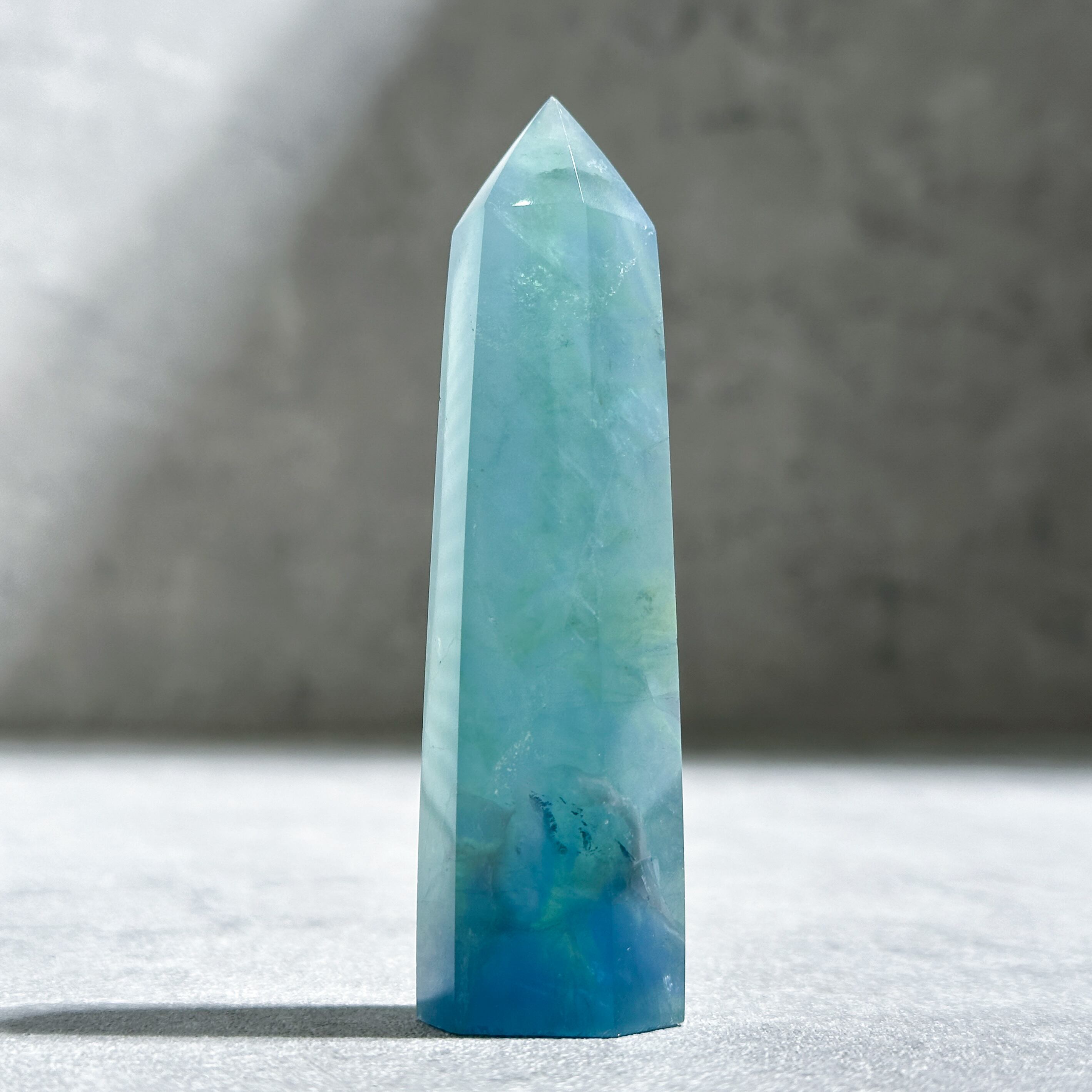 虹◎レインボーフローライト タワー型62◇ Rainbow Fluorite ◇天然石