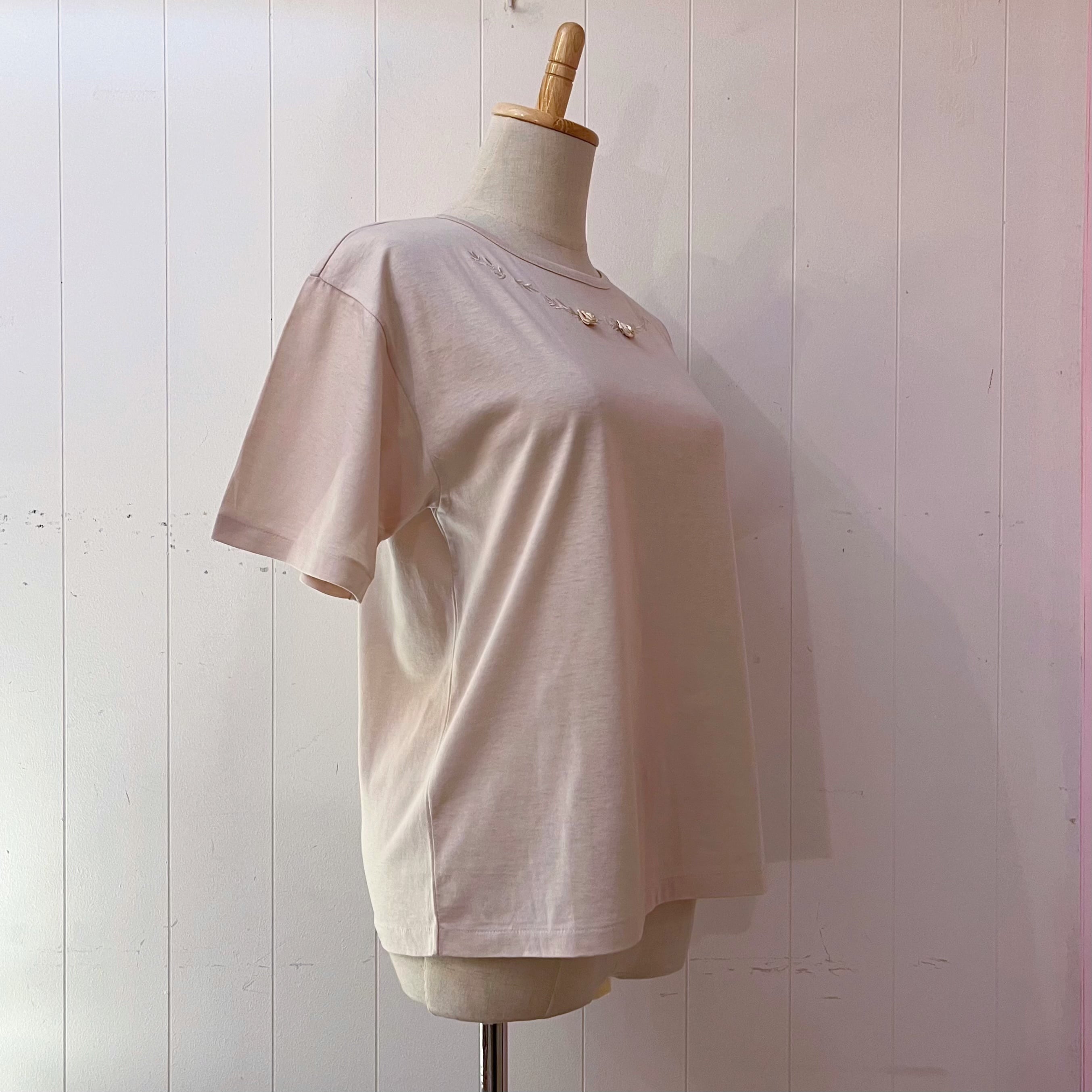 ribbon rose beige T-shirt