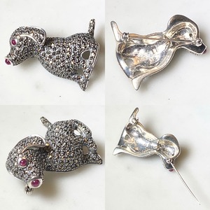 ROKUZAN silver brooch “dog” set with ruby