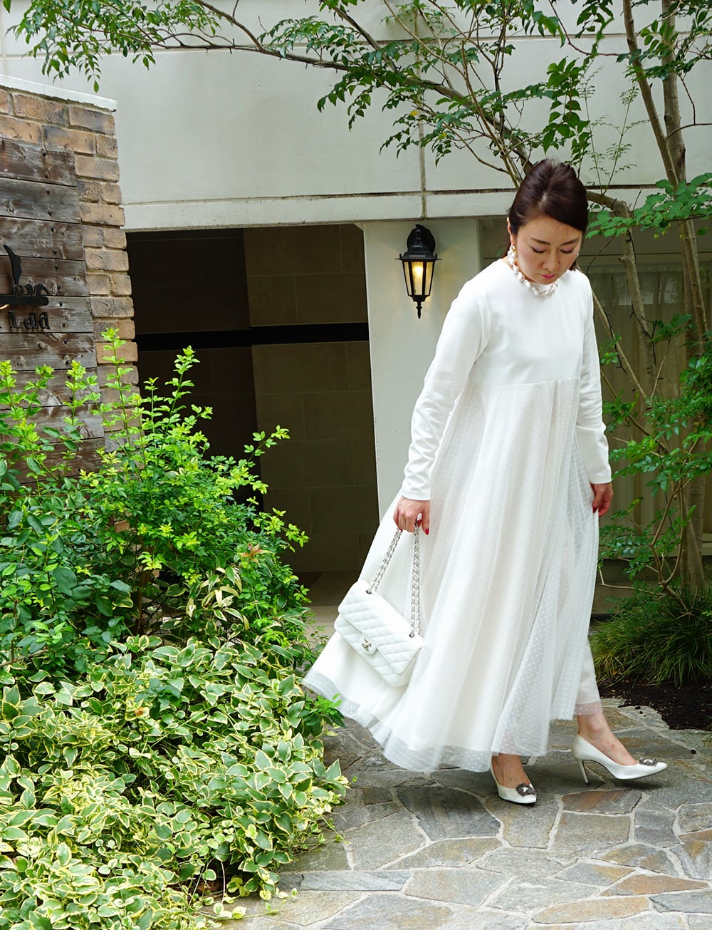 フロッキードットチュールロングワンピースース off white | amin pur