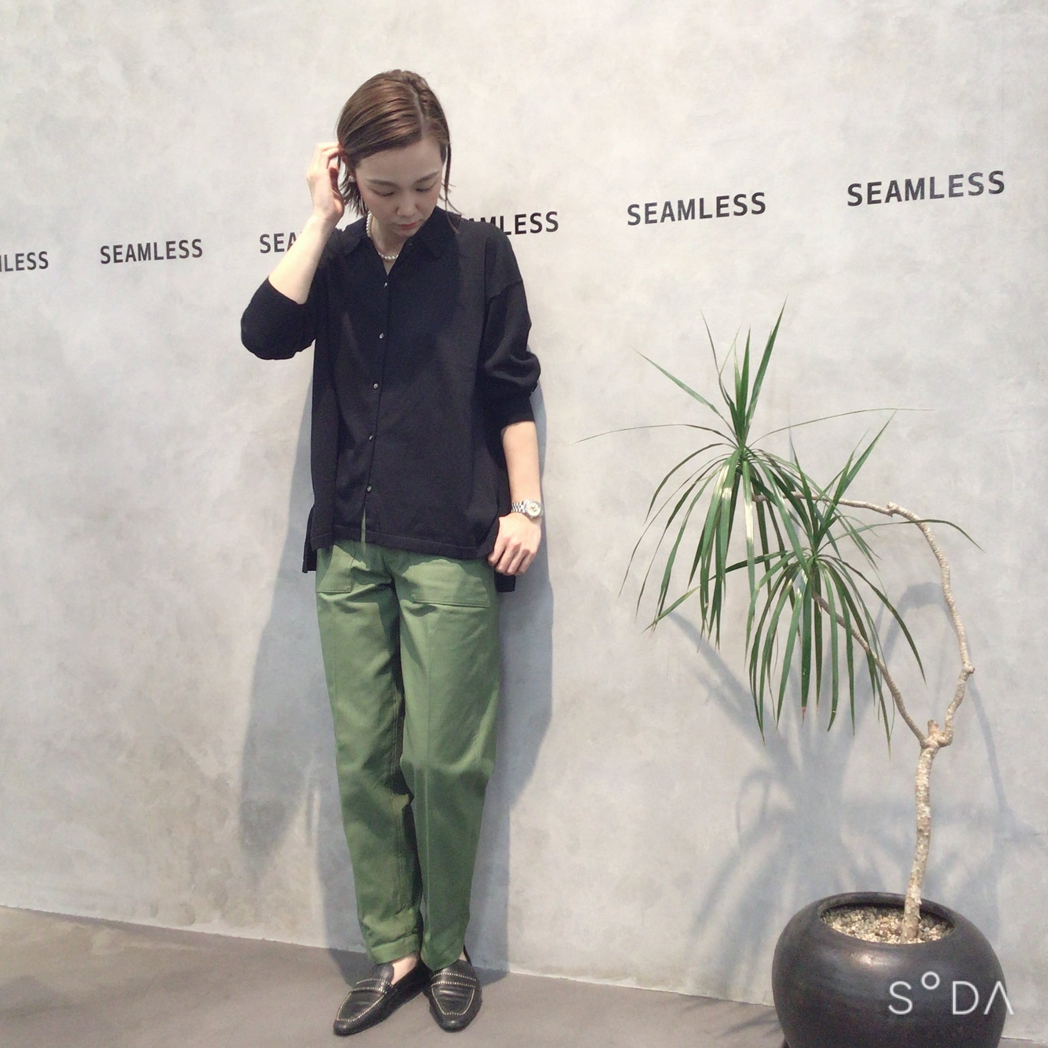 THE SHINZONE BAKER PANTS カーキ 40 ボトムスの定番となっている