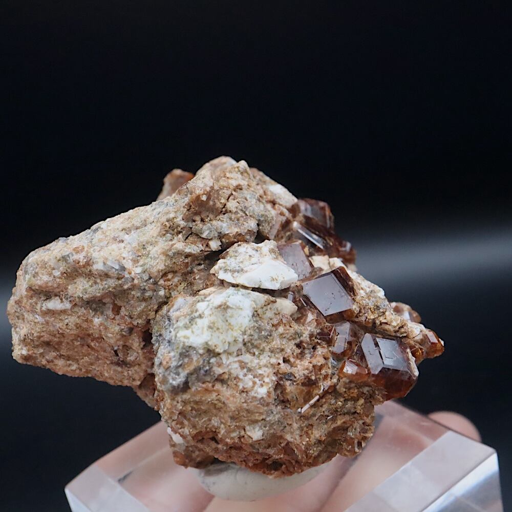 自主採掘！グロッシュラー ガーネット 137.9g GN354 原石 鉱物 天然石