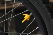 FXXK! HANDSIGN VALVE CAP /CC110イエロー