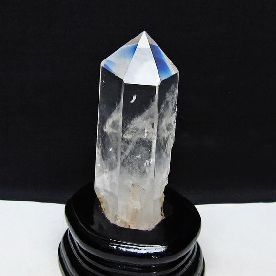 水晶 六角柱 水晶 ポイント 原石 置物 台座付属 一点物 152-4608