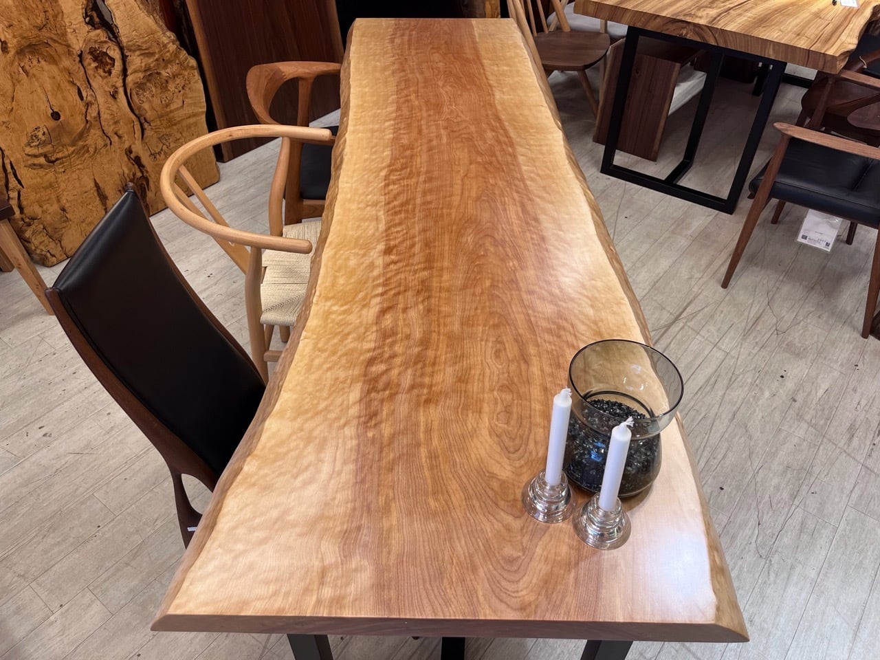 全面杢】真樺（マカバ）_2230×580-680×60_横浜元町店_テーブル天板/一