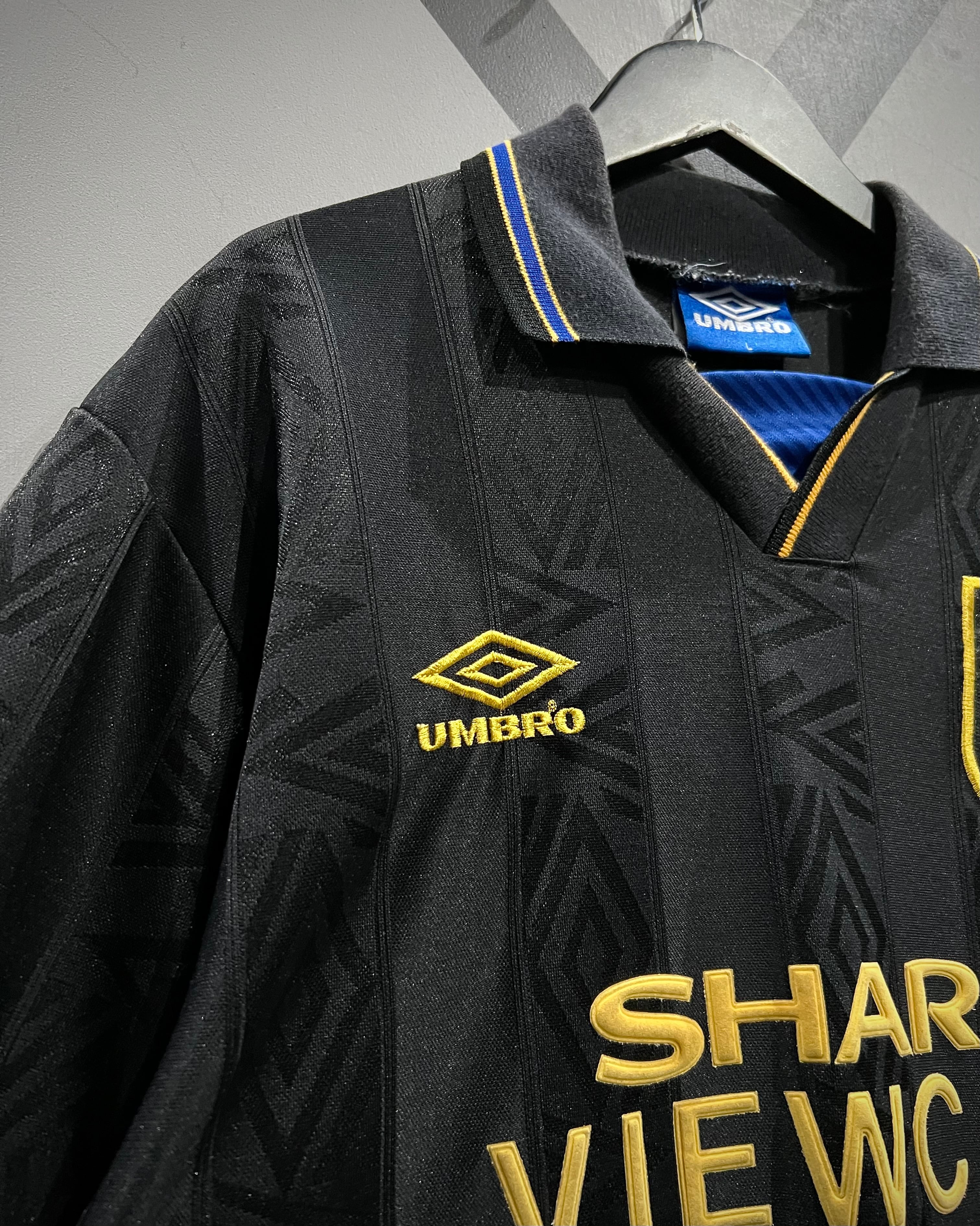 X VINTAGE】“UMBRO”“MANCHESTER UNITED”Emblem Embroidery Game Shirt