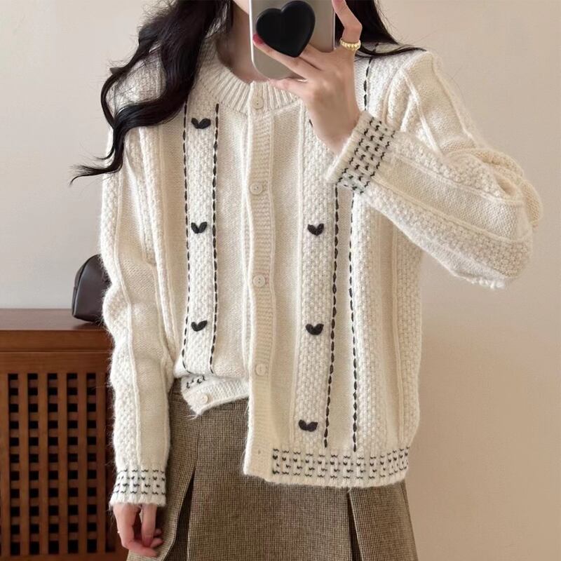 【outer】ハート柄ニットカーディガン Q6560