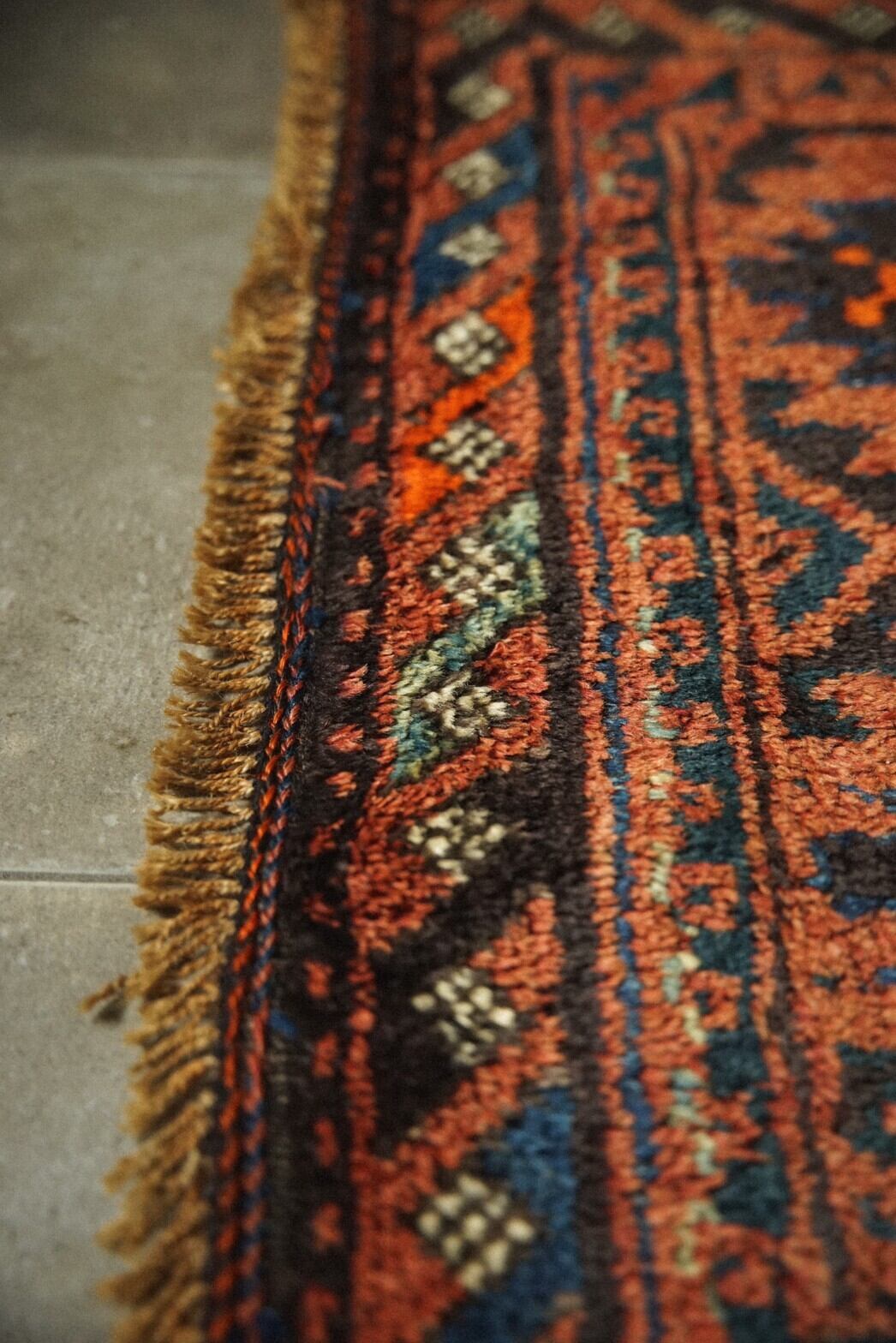 718 -Semi Antique Sistan Baluch rug | 手織りのヴィンテージラグ専門