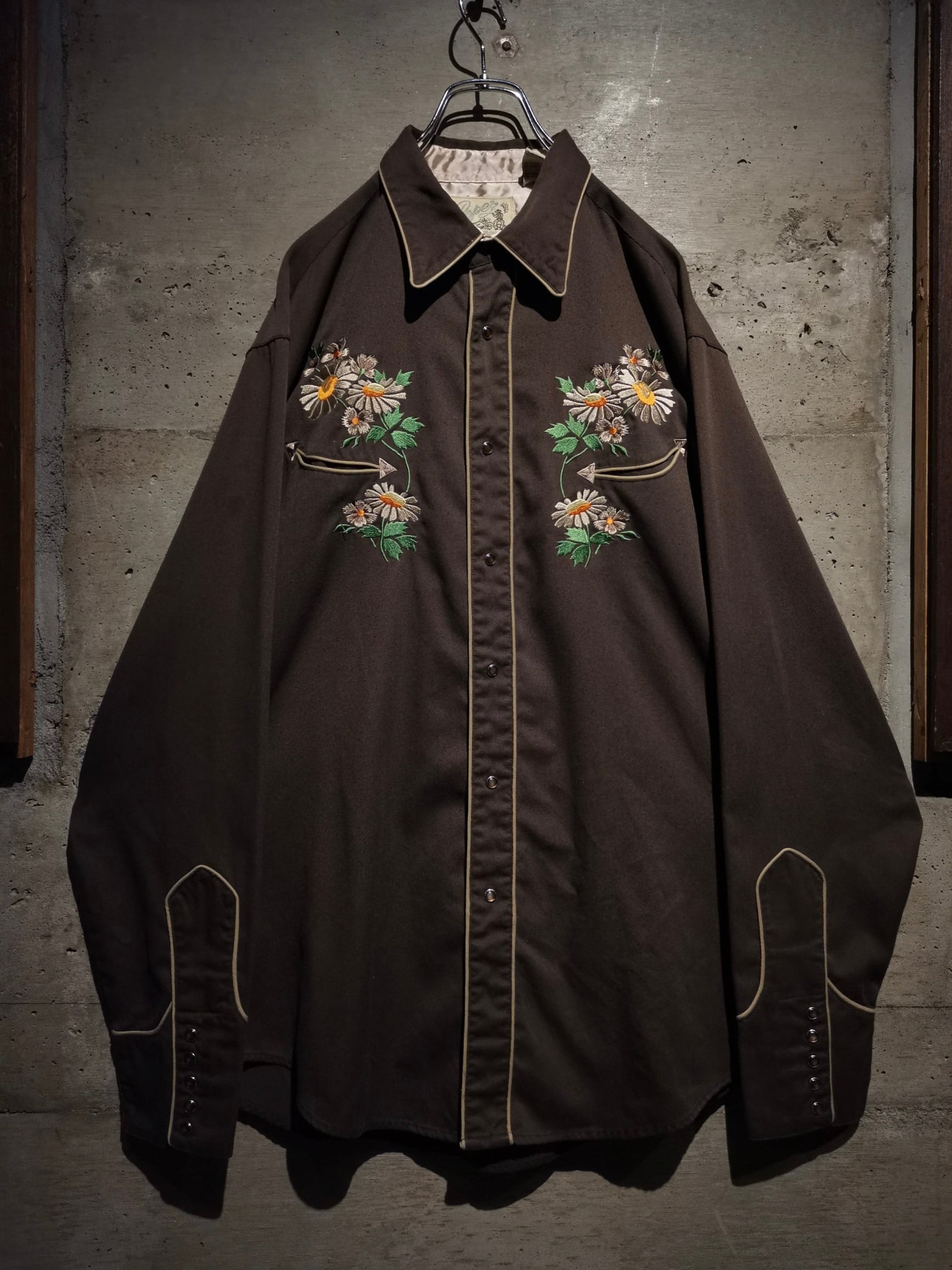 Caka】Flower Embroidery Pattern Vintage Western Shirts | Caka(カカ 