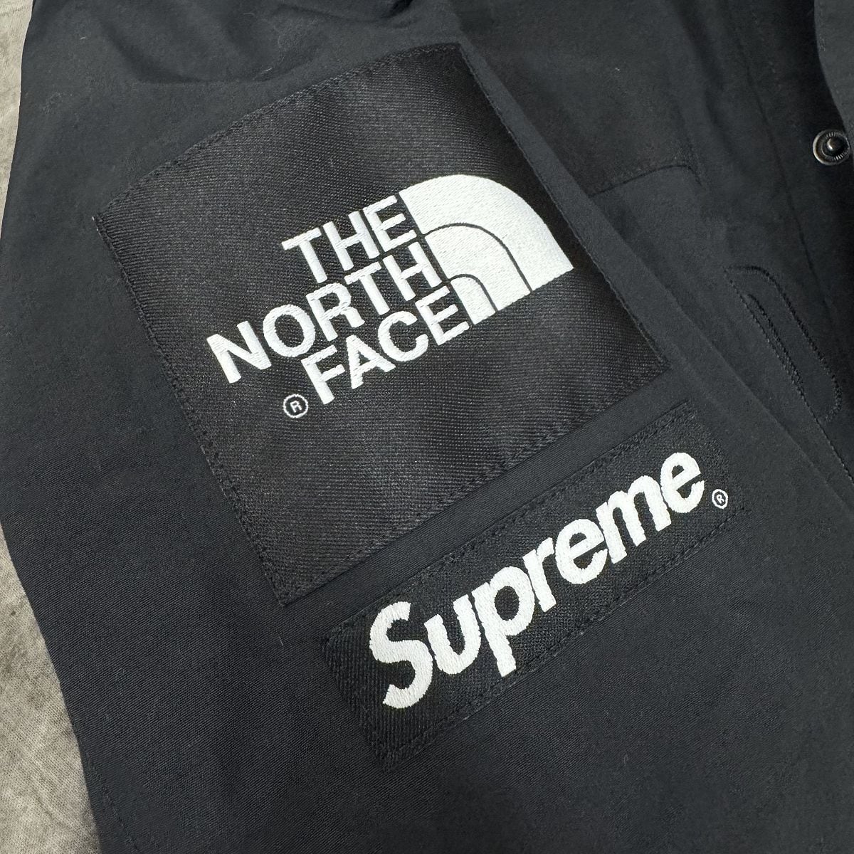 SUPREME × THE NORTH FACE  arc logo S 黒