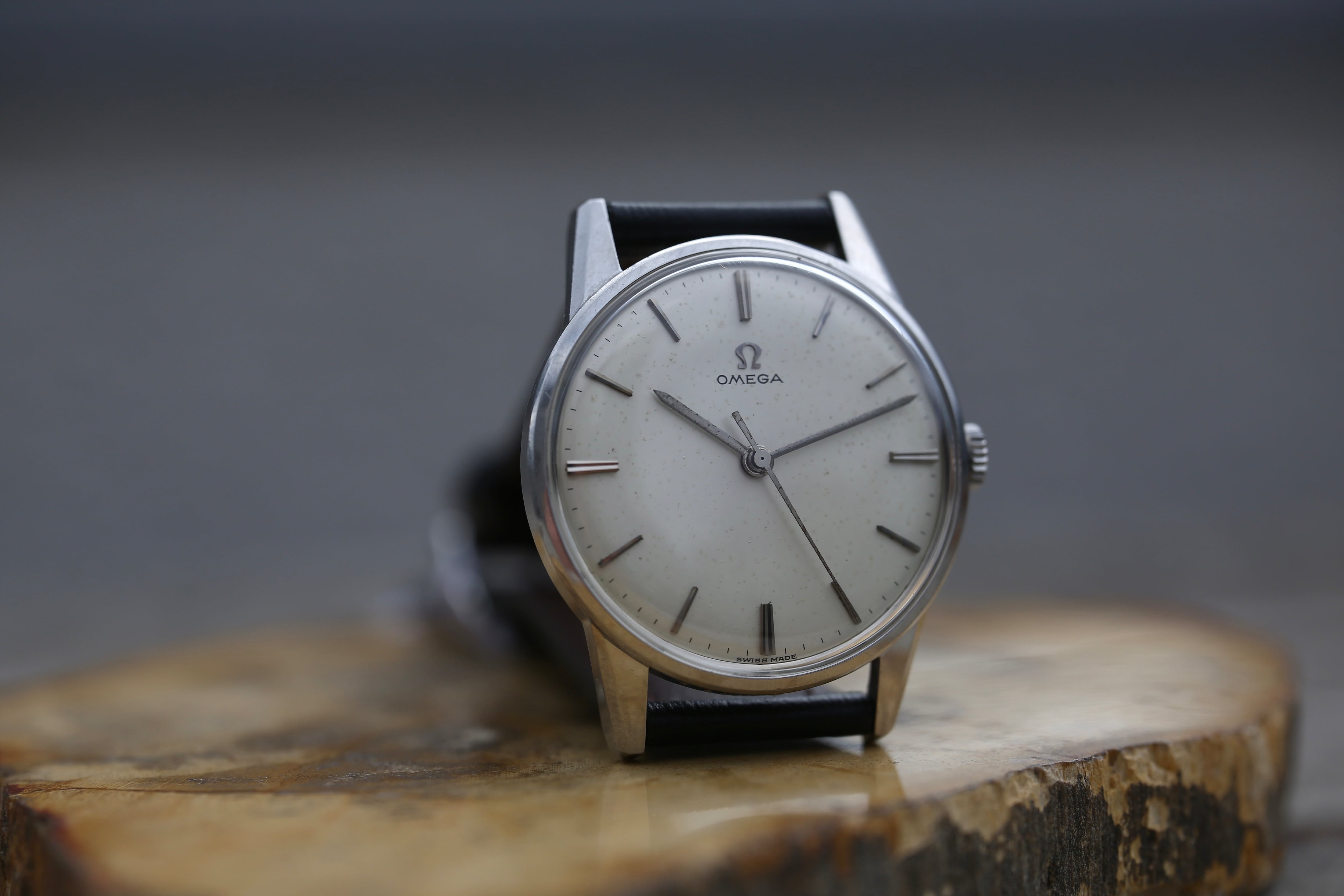 オメガ OMEGA ノンネーム 手巻き ノンデイト 1961年製 30mmキャリバー 