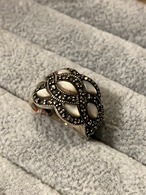 #free silver ring =wiite agate=