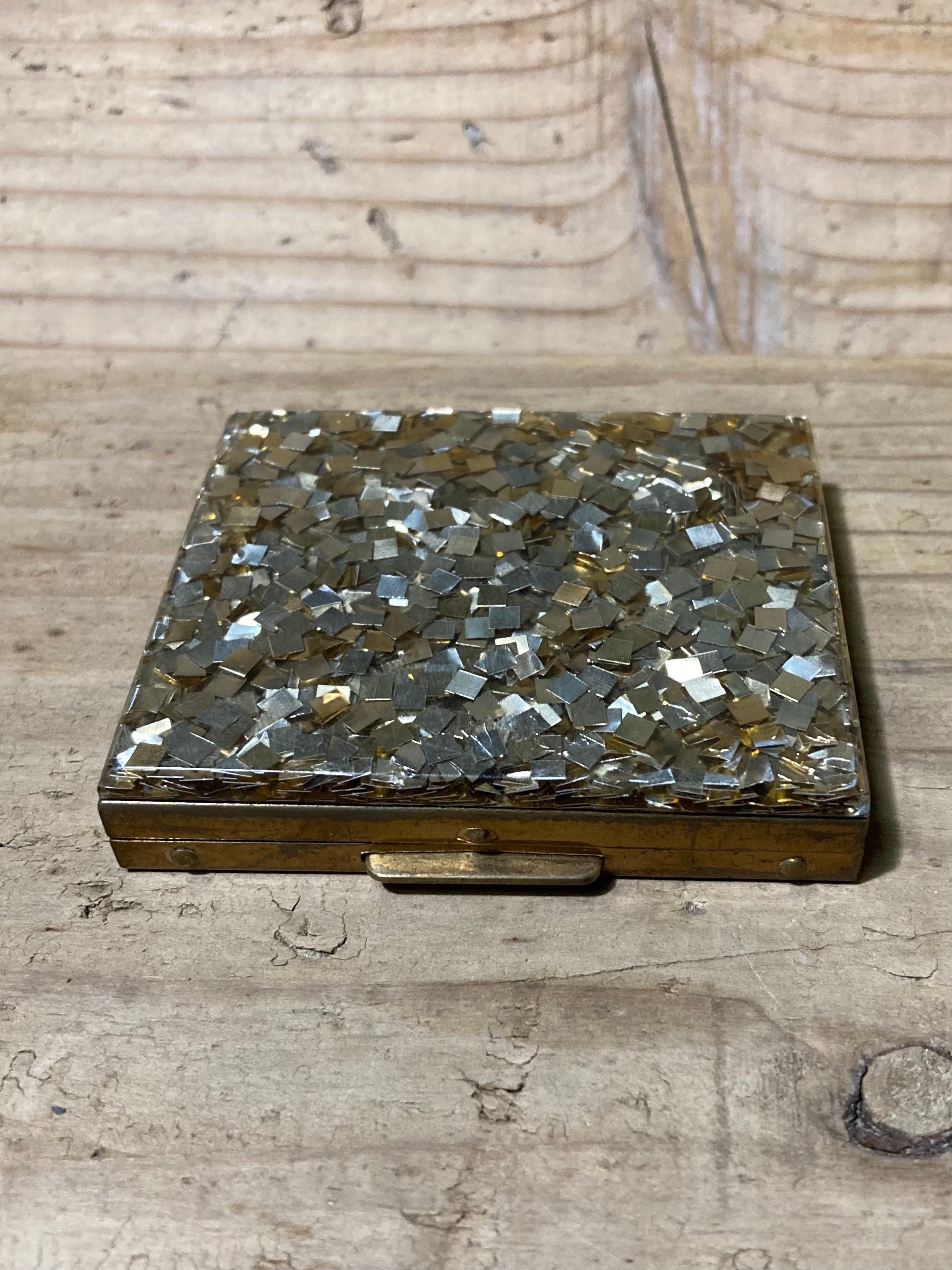 50s GLITTER LUCITE COMPACT CASE (beady  antiques)