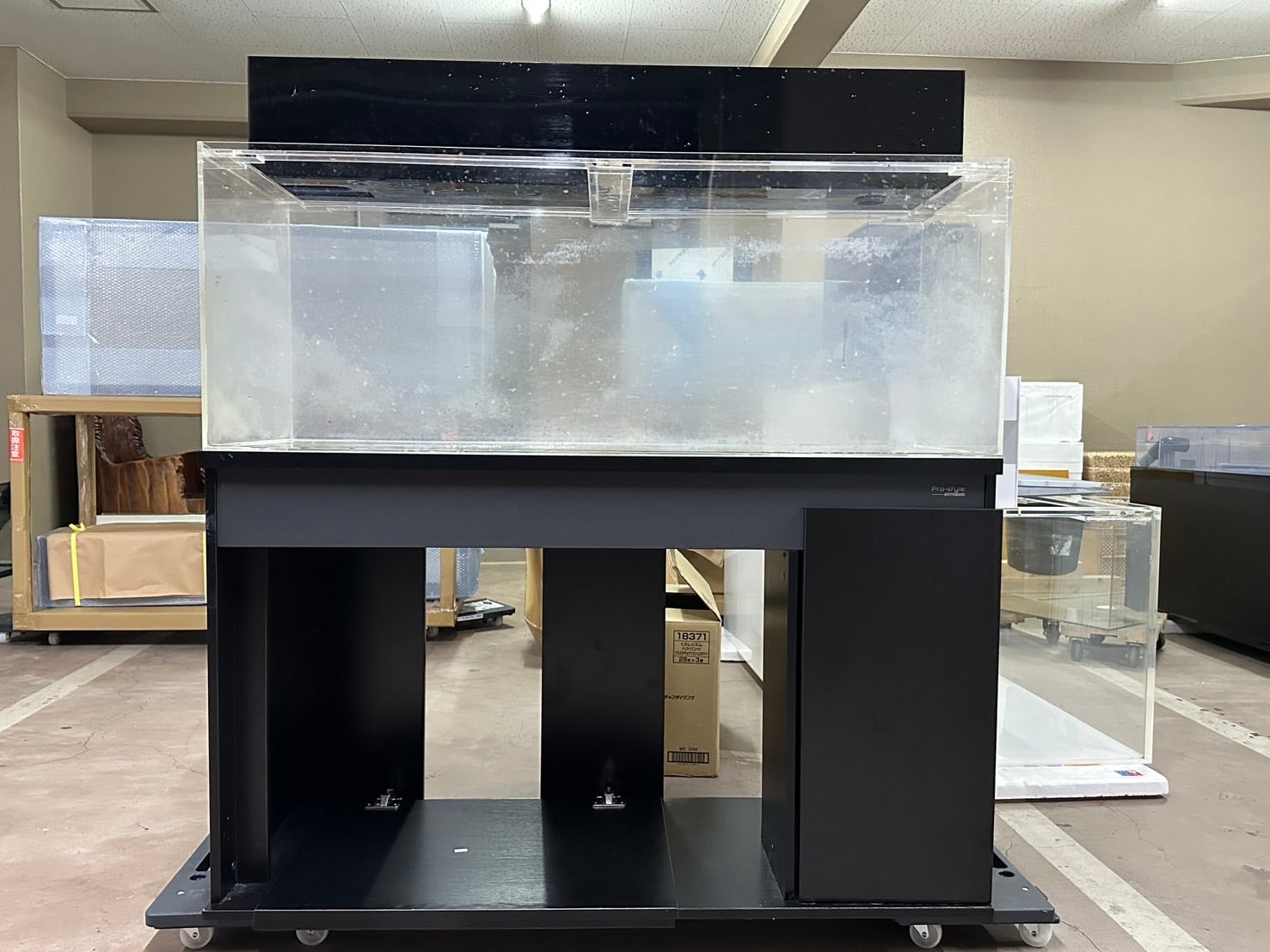 美品 アクリル水槽 900×450×450 大阪発 引き取り限定 【公式通販】