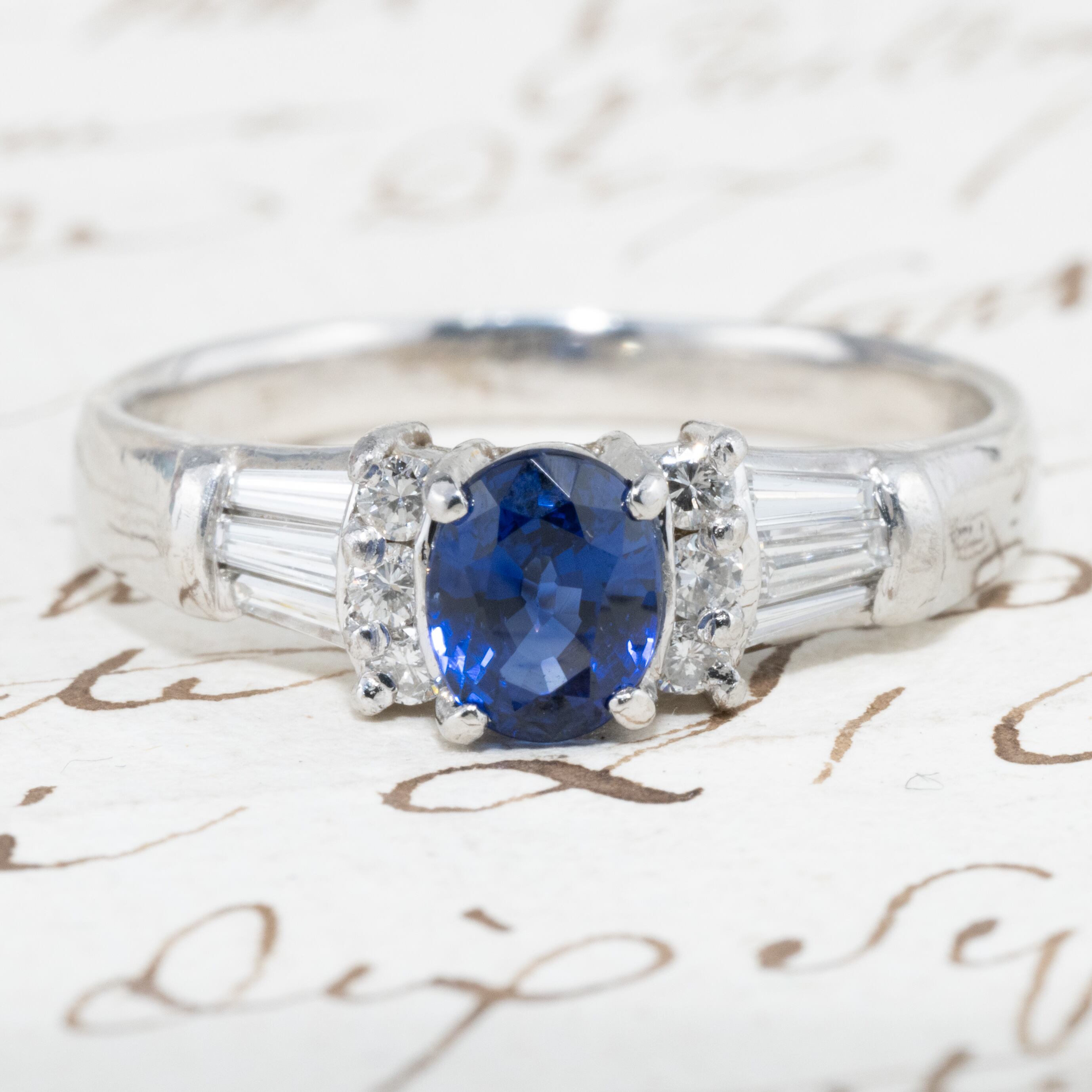 日本の作品】昭和レトロ デザイン ヴィンテージ リング Pt900  