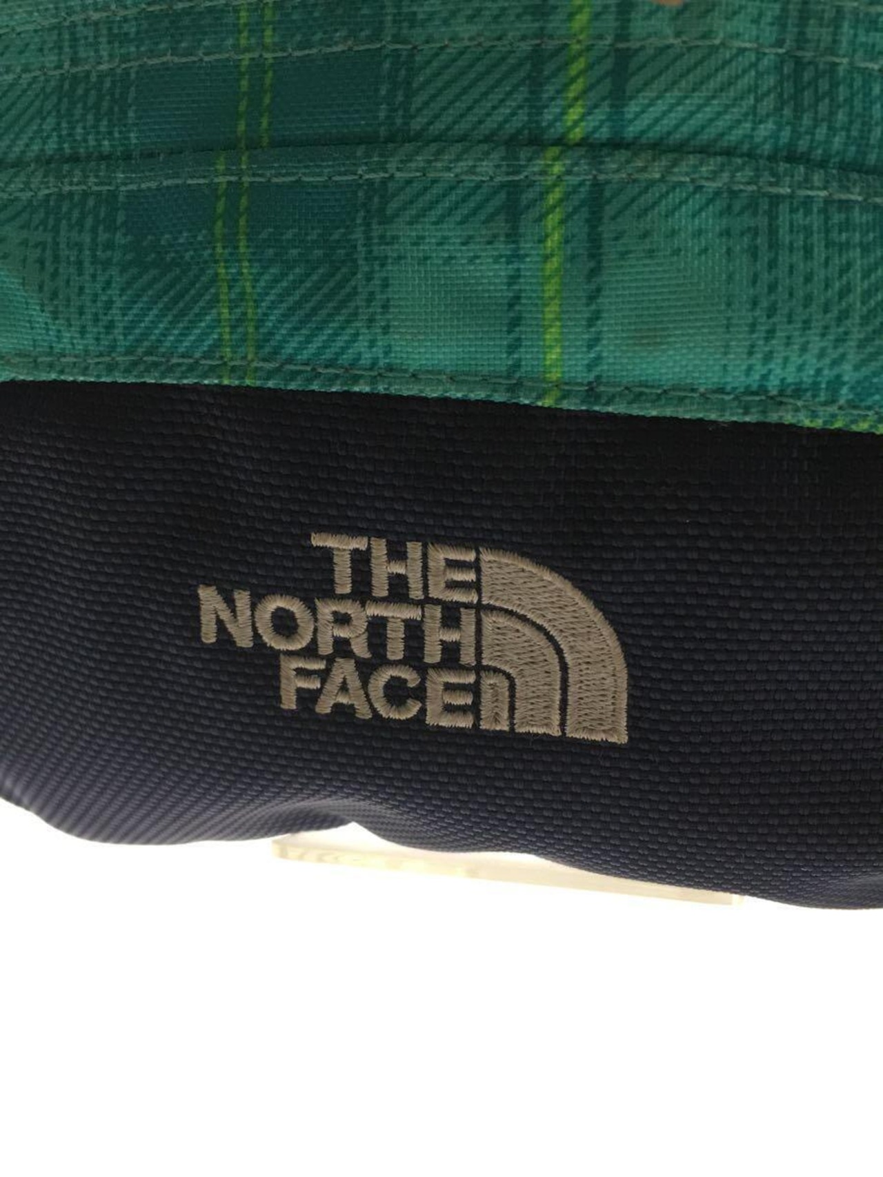 THE NORTH FACE(ザ・ノース・フェイス)チェック柄ボディーバッグ/グリーン