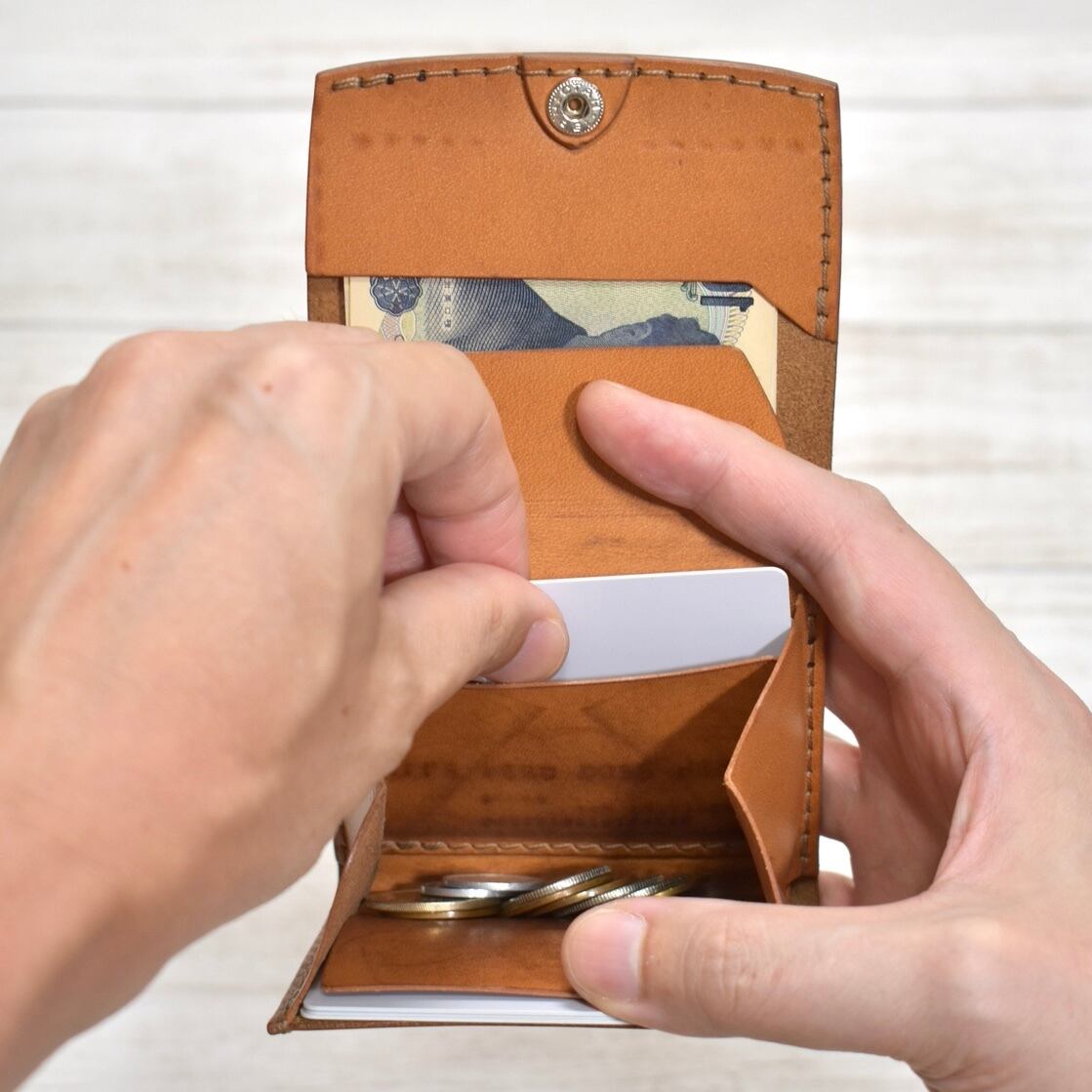 左利き用 受注製作】要領(容量)がいいミニウォレット 二つ折り 薄め 3