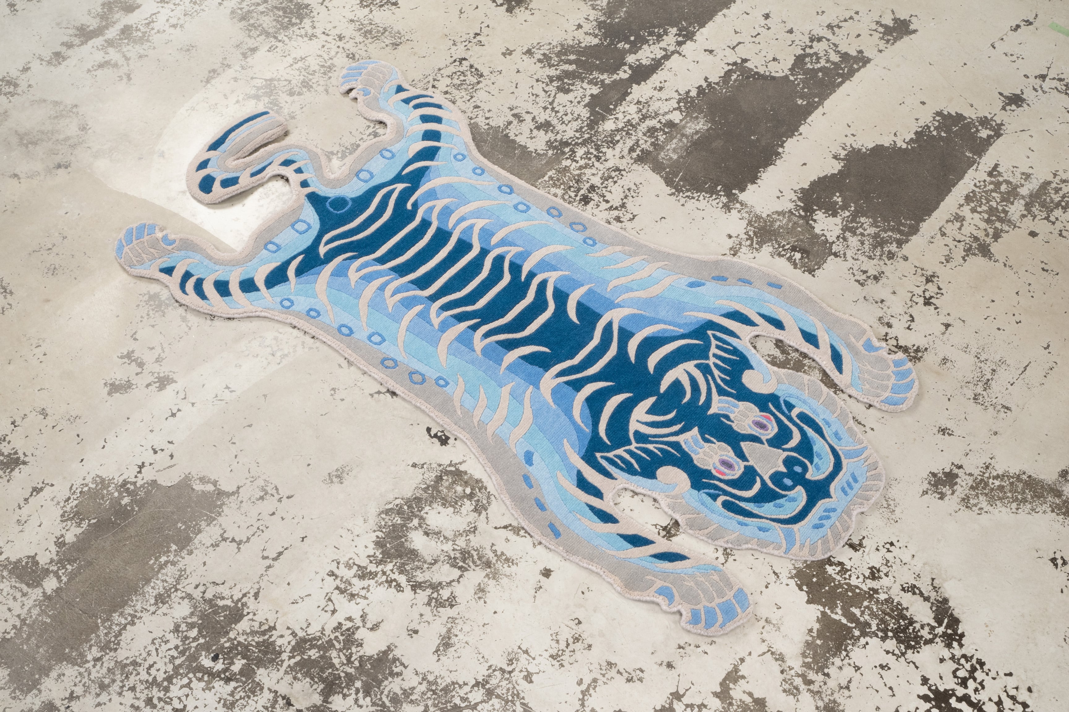 Tibetan Tiger Rug 《Mサイズ•ウール・オリジナル4・夏の藍染222