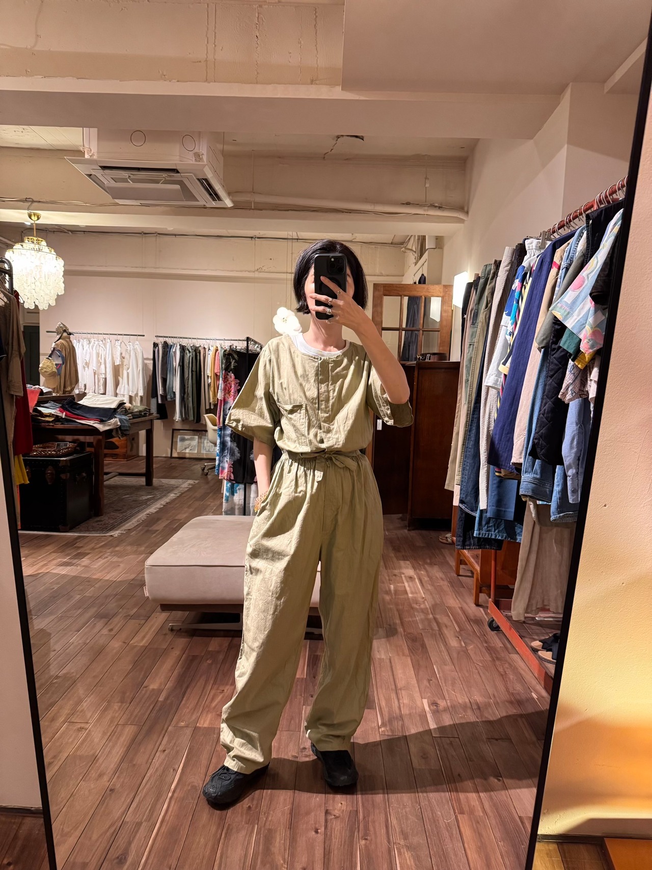 ペールグリーンオールインワン
