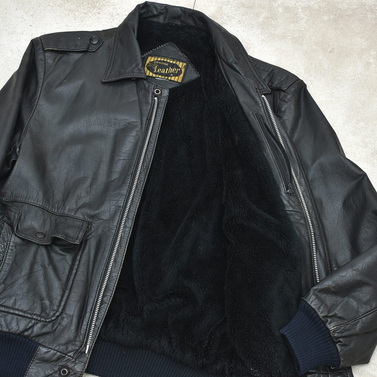 Vtg black boa lined leather jacket | 古着屋 grin days memory