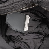 ボッテガヴェネタ パデッド テック カセット ショルダーバッグ ブラック ナイロン