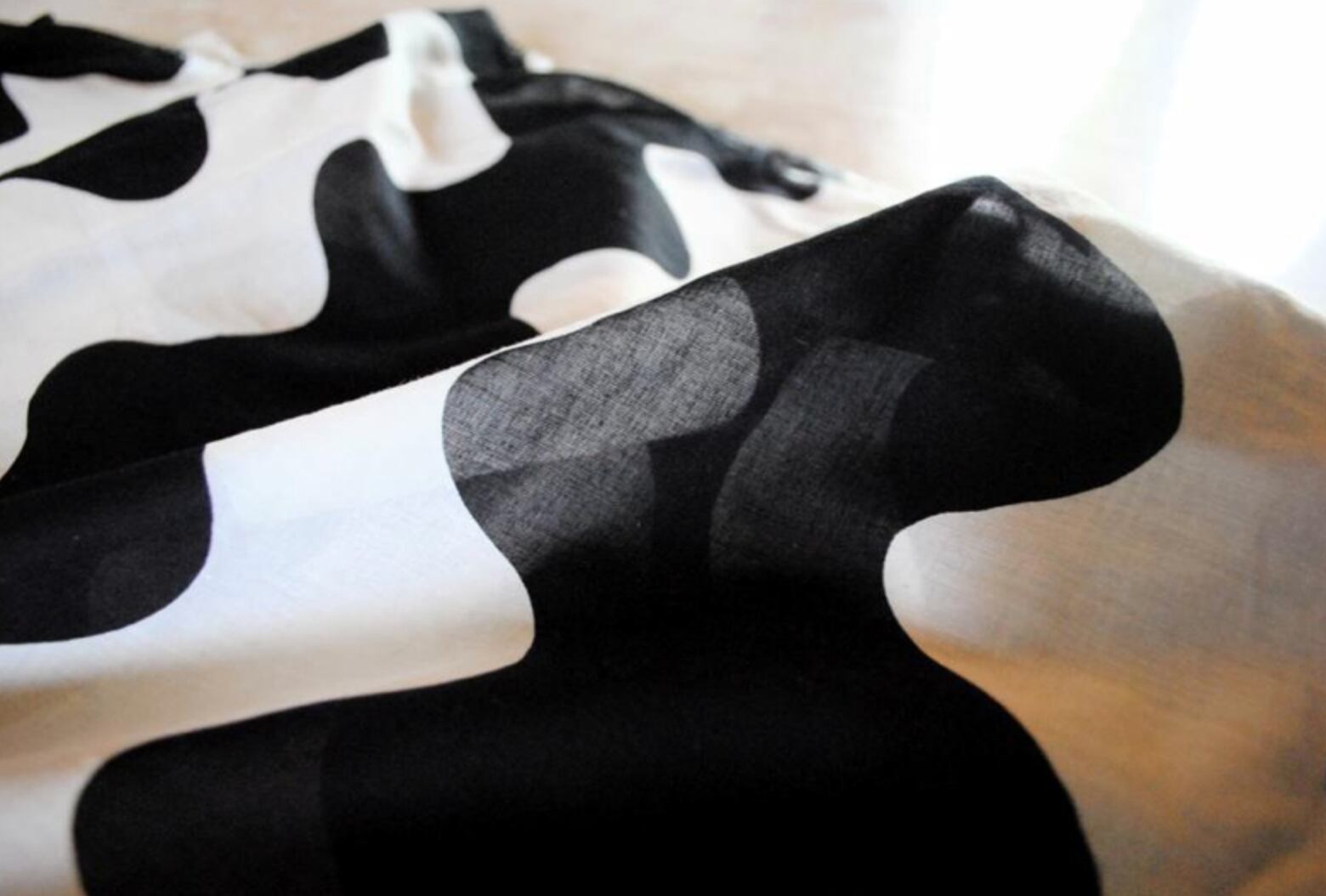 marimekko fabric for product PIKKU LOKKI 50cm マリメッコ プロダクト用 薄手生地 ピックロッキ