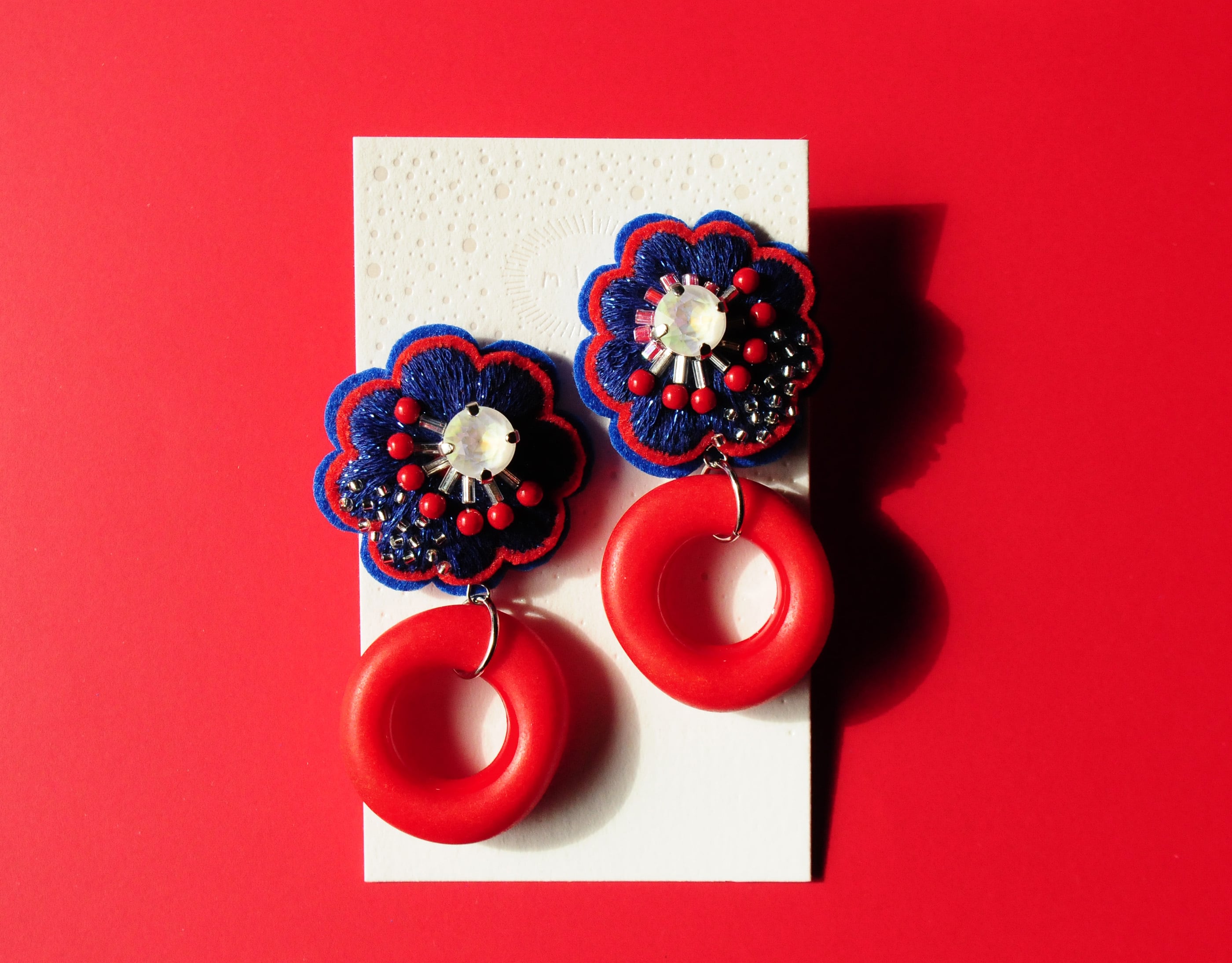 < No Name ~名前のない花~ >『 AO AKA 』イヤリング