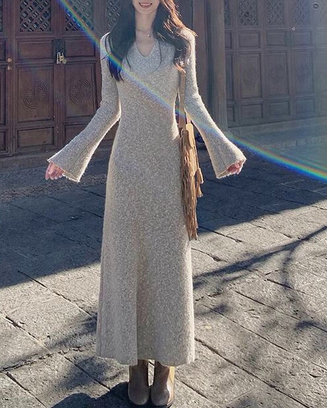 スリットネックニットワンピース A24520