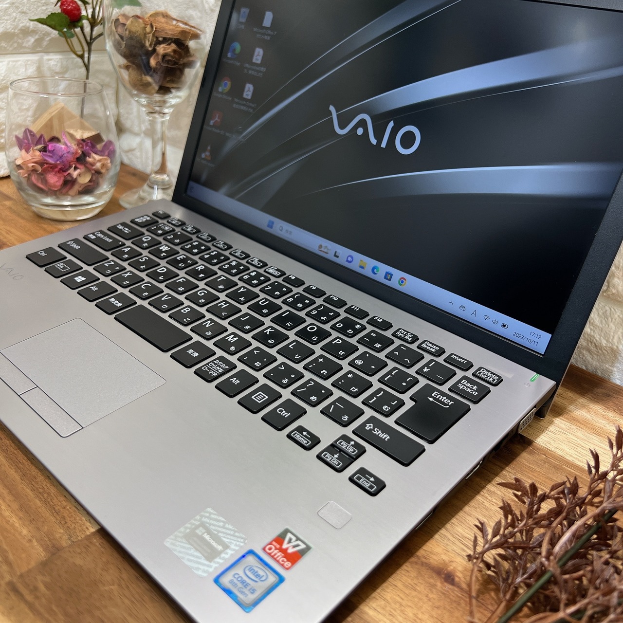 美品】VAIO 爆速SSD256GB 8GB第10世代パソコン バイオPC VAIO シルバー 