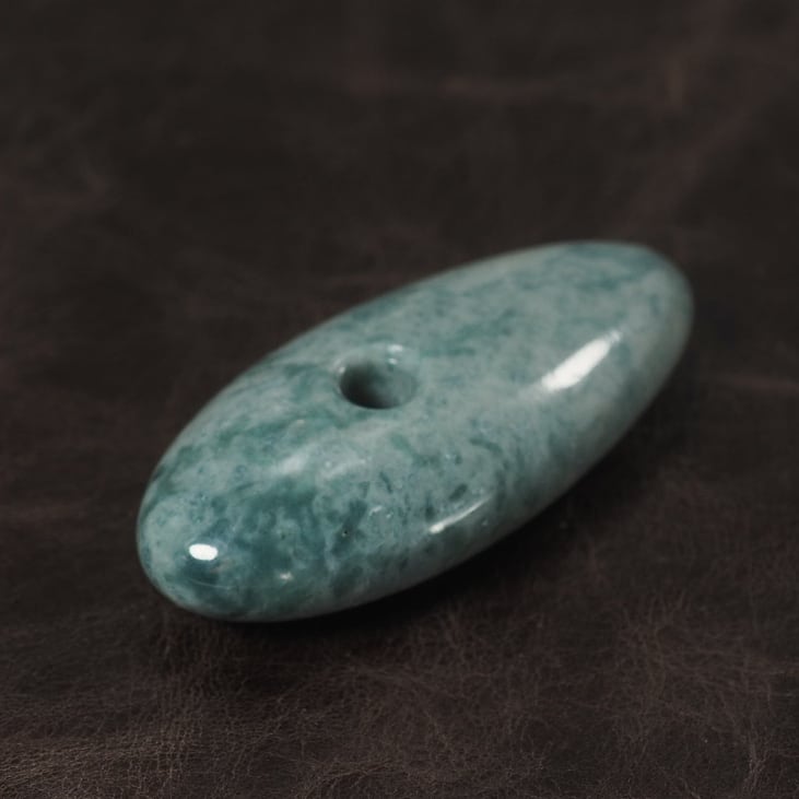 糸魚川翡翠 大珠 希少色！青緑翡翠 53mm Blue-green jadeite Taishu | URUWA 工房 うるわ powered by  BASE