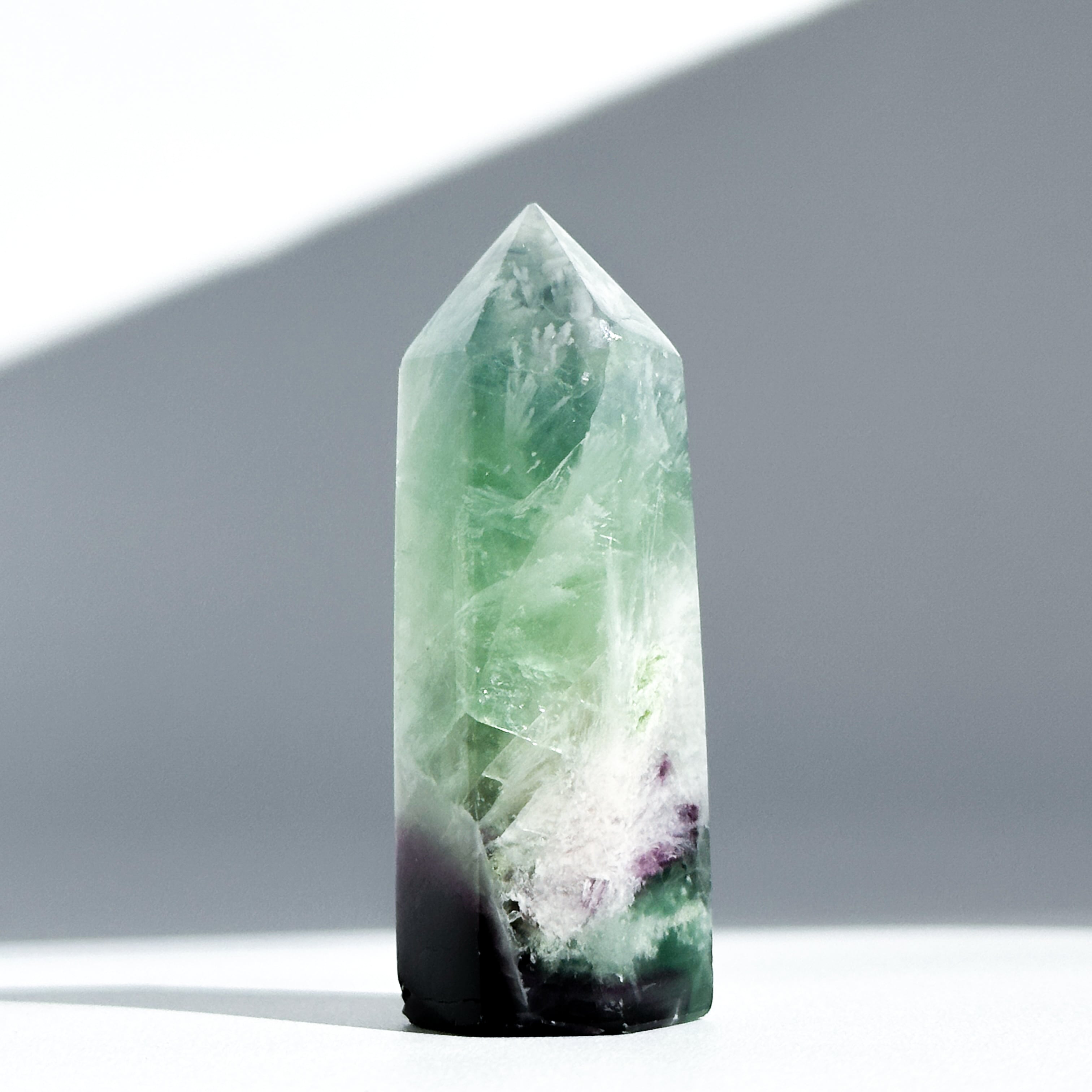 筒型天然石フローライト 天然石 オーバル フローライト(天然) – 貴和製作所オンラインストア