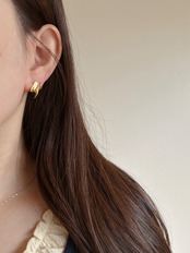 S925 ポニーピアス