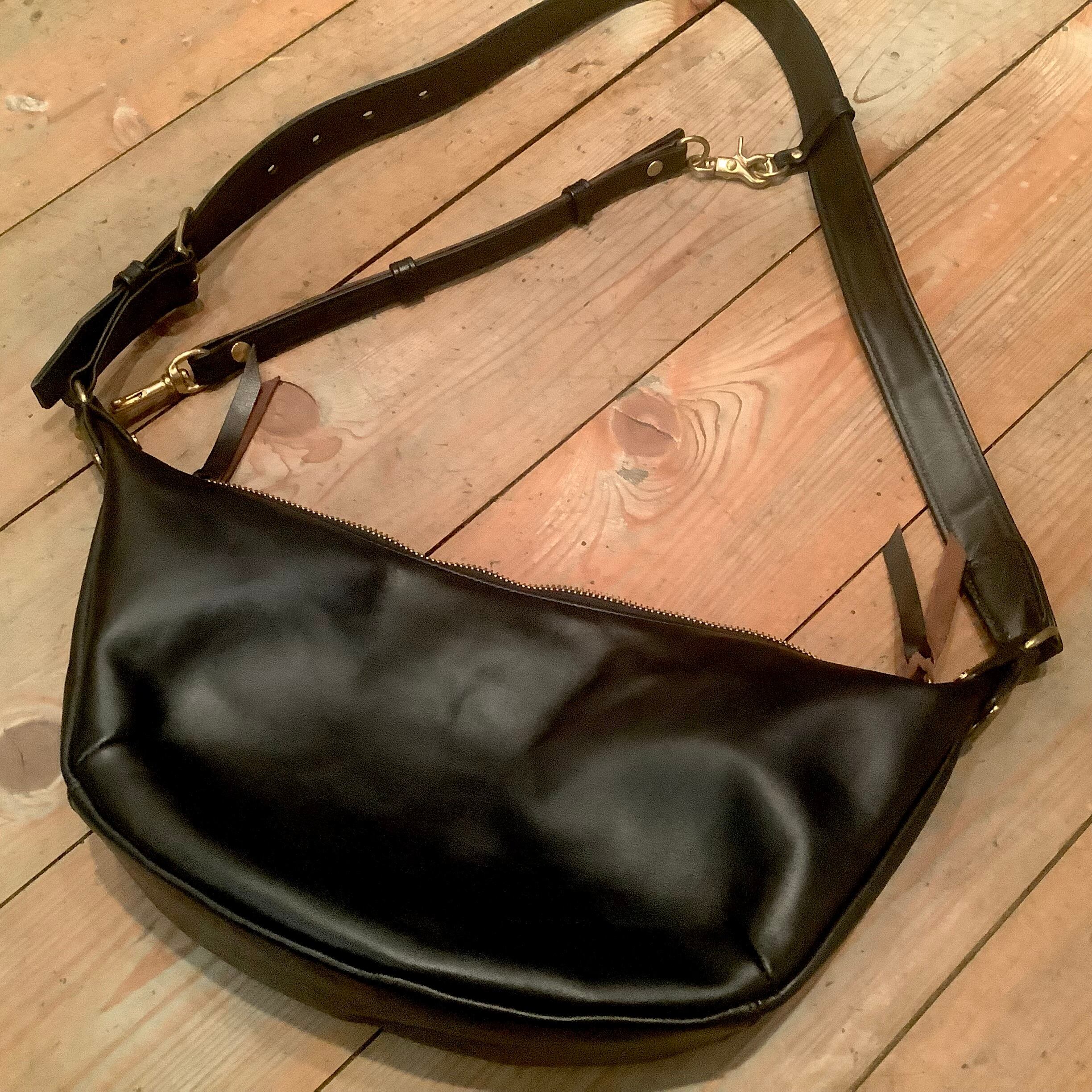 ホースハイド革袋 レザークラフト GrooverLeather shoulder bag 馬革 waist bag pouch 新喜皮革 ホース
