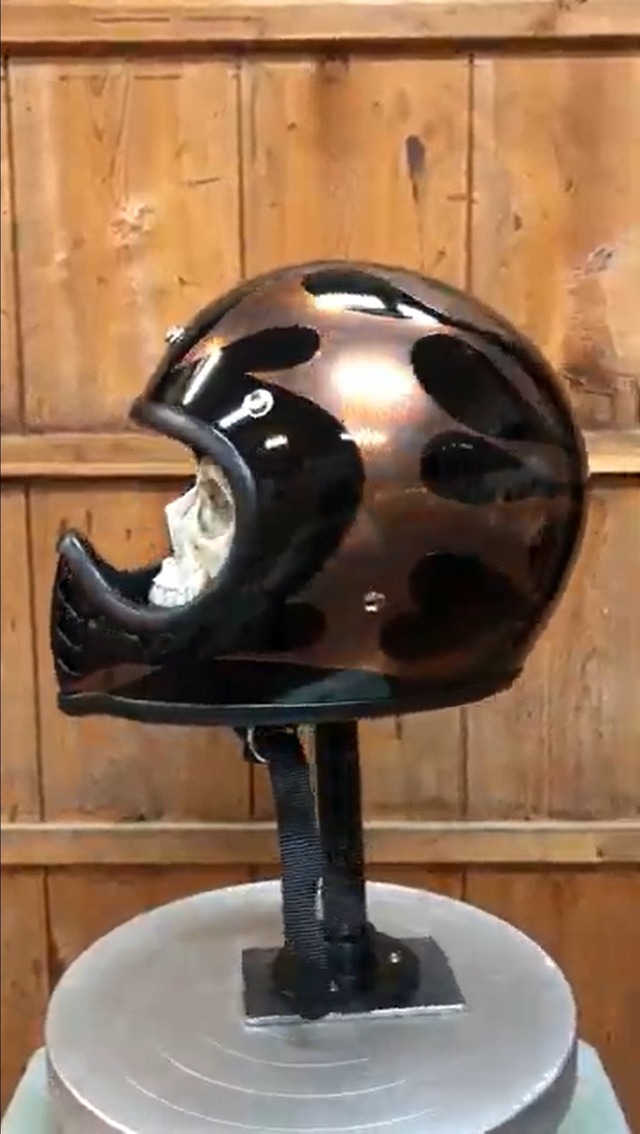 燻銀ヘルメット