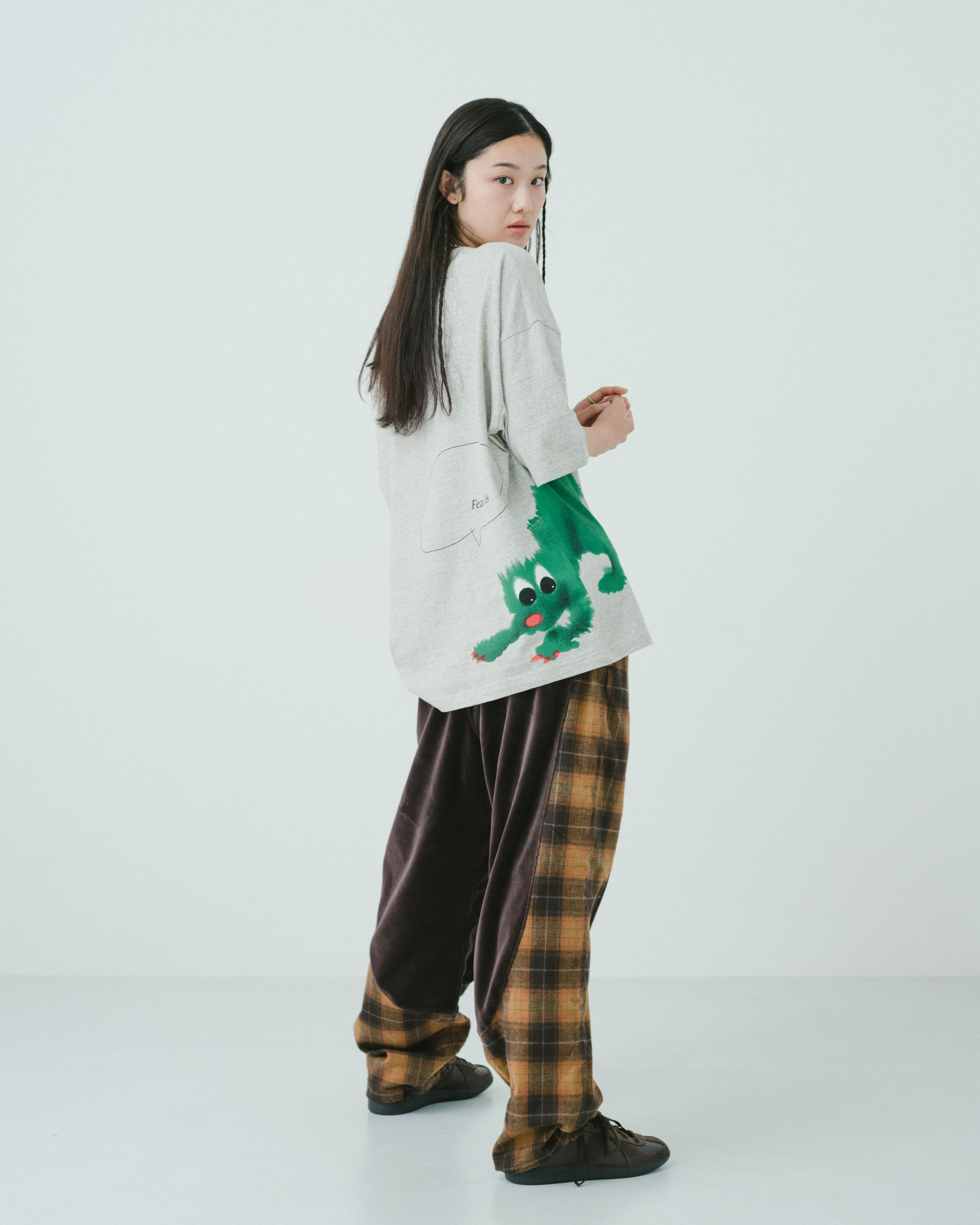 Green dog T-shirt（GREY） | TTTMSW