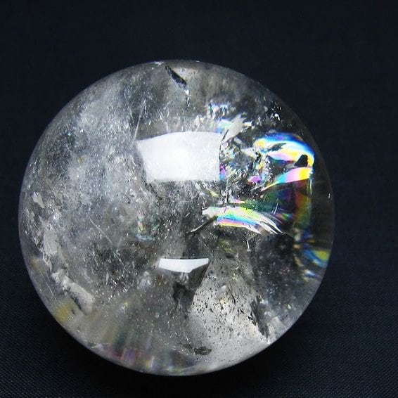 水晶 丸玉 虹入り 57mm スフィア 置物 水晶玉 一点物 151-8833