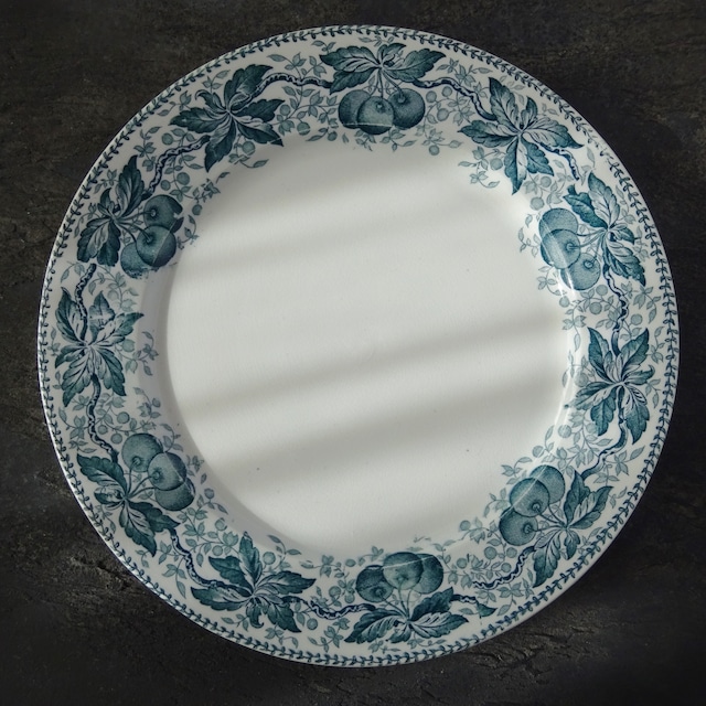 【 Déjà Vendu 】T.F. Badonviller  modèle《CERISES》assiette plate (B)