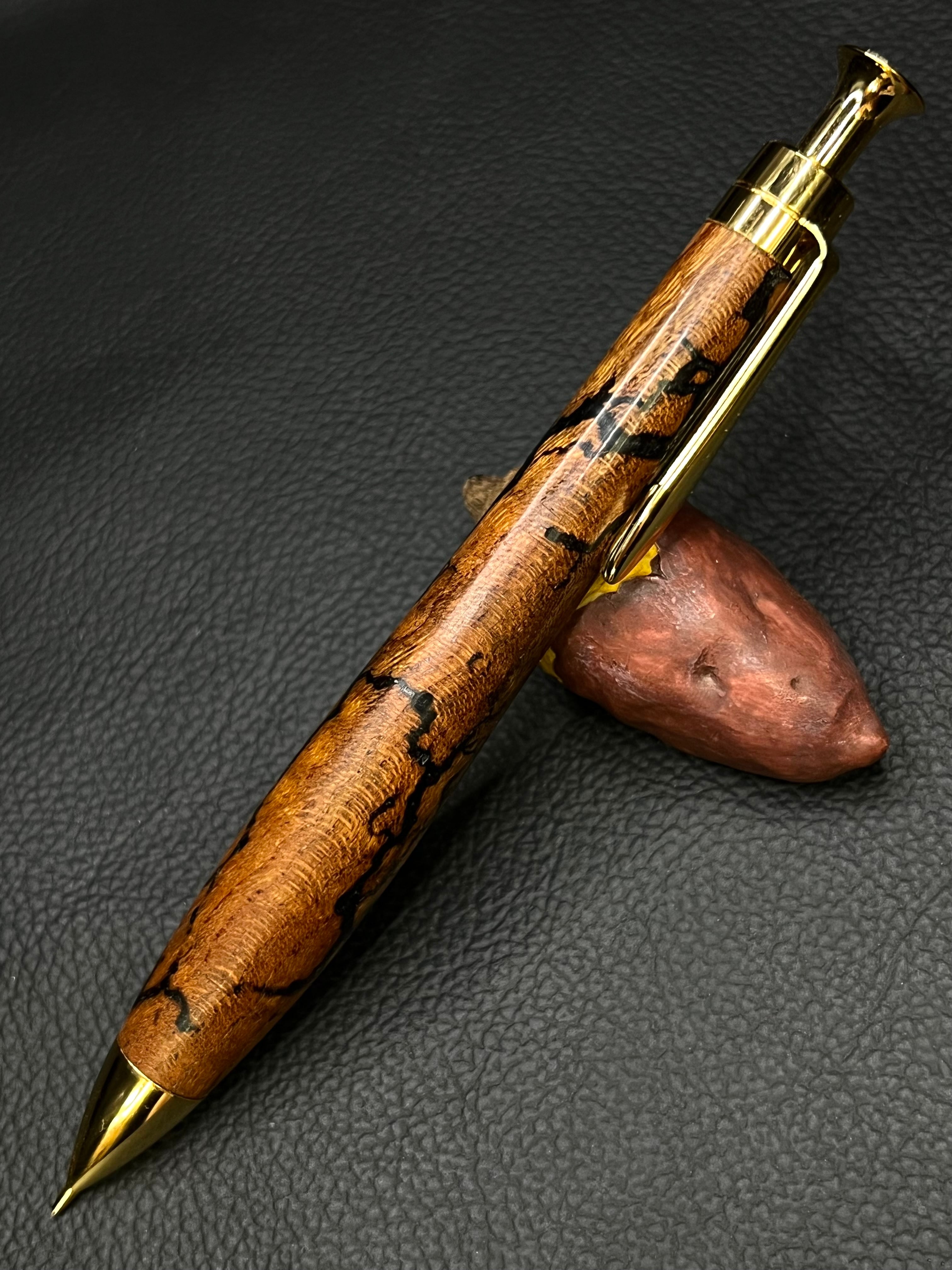 新品 こぶた工房 欅 ケヤキ フラクタルバーニングウッド シャープペンシル0.5 7 フラクタルバーニングウッド ケヤキ | こぶた工房