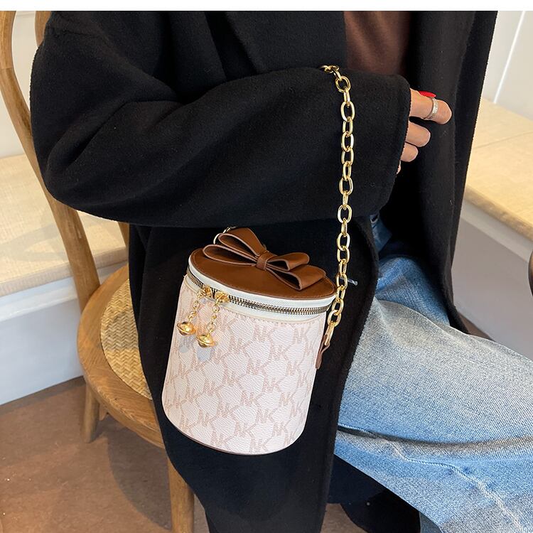 オータムウィンター 秋物 冬物 メッセンジャーバッグ 手作りハンドバック50007062392