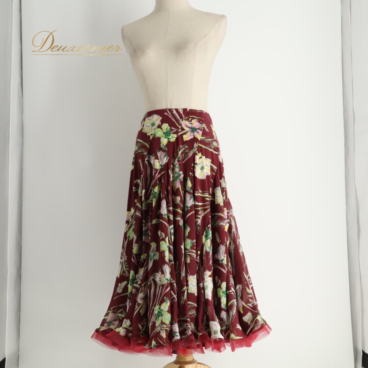 社交ダンス 衣装 Chacott ROYAL DANCE チャコットロイヤルダンス スカート レッスンウェア レッド系 花柄 植物柄 ダンス レッスン 練習 赤 あずき色 緑 白 黄 ピンク系 グリーン系 ホワイト系 イエロー系 華やか 鮮やか かわいい おしゃれ 上品 大人っぽい 日本製