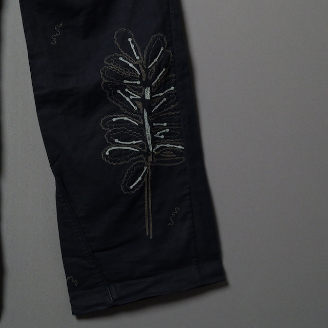 [HaaT]　Botanical Embroidery Pants