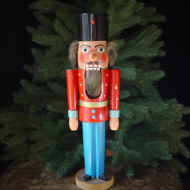 くるみ割り人形　噛み過ぎ兵士 エルツ ドイツ