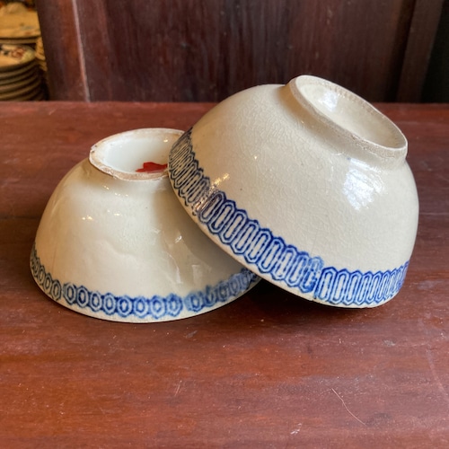 【10022】おわん2枚 ベトナム  幻の陶器 バッチャン焼き ビンテージ　