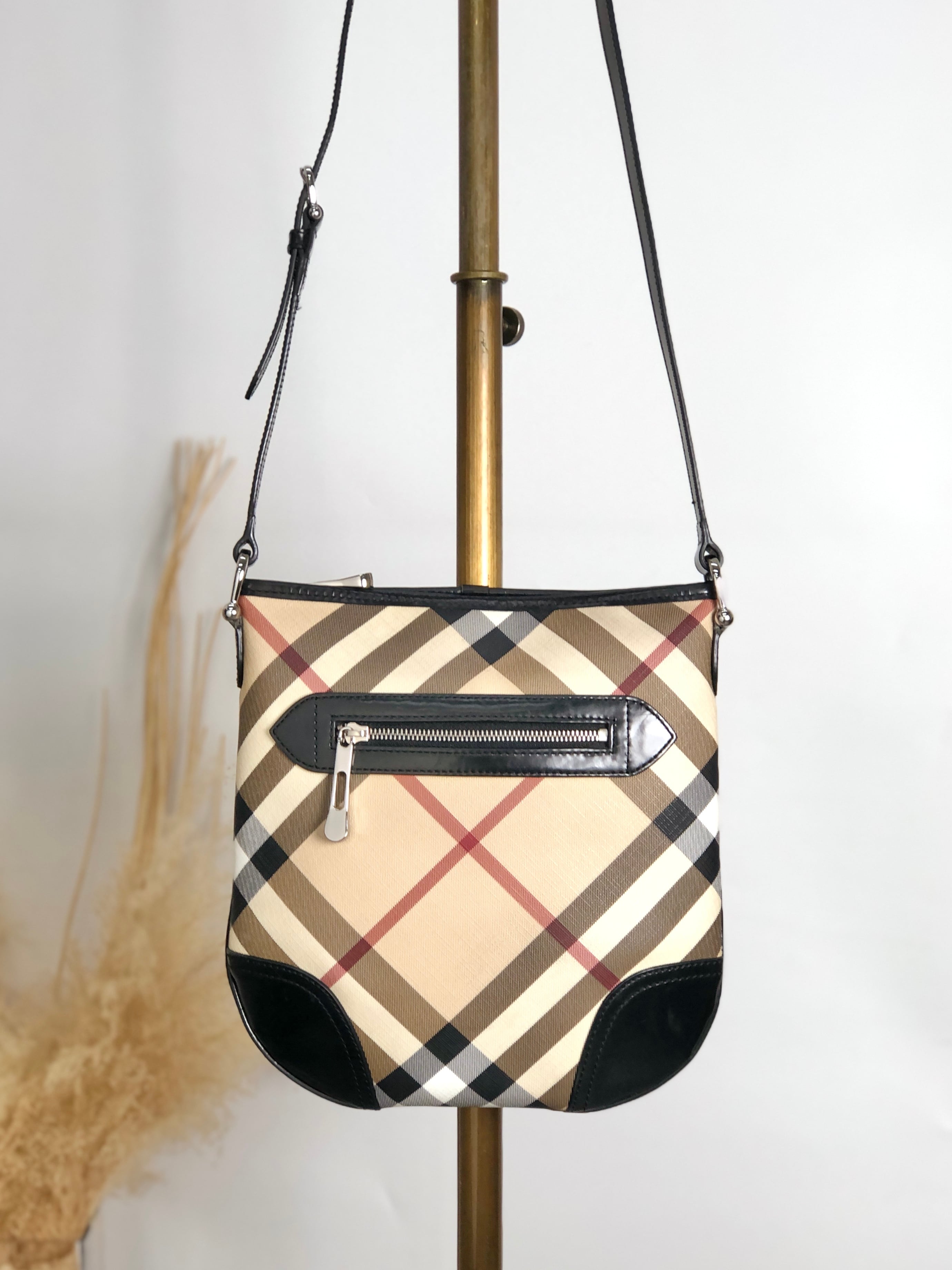 BURBERRY バーバリー メガチェック ショルダーバッグ ベージュ
