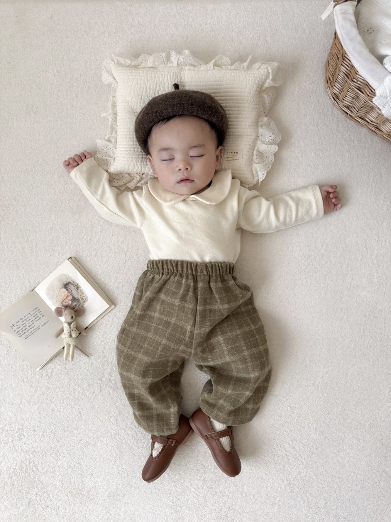 【即納】 round neck tshirt / mimimarket