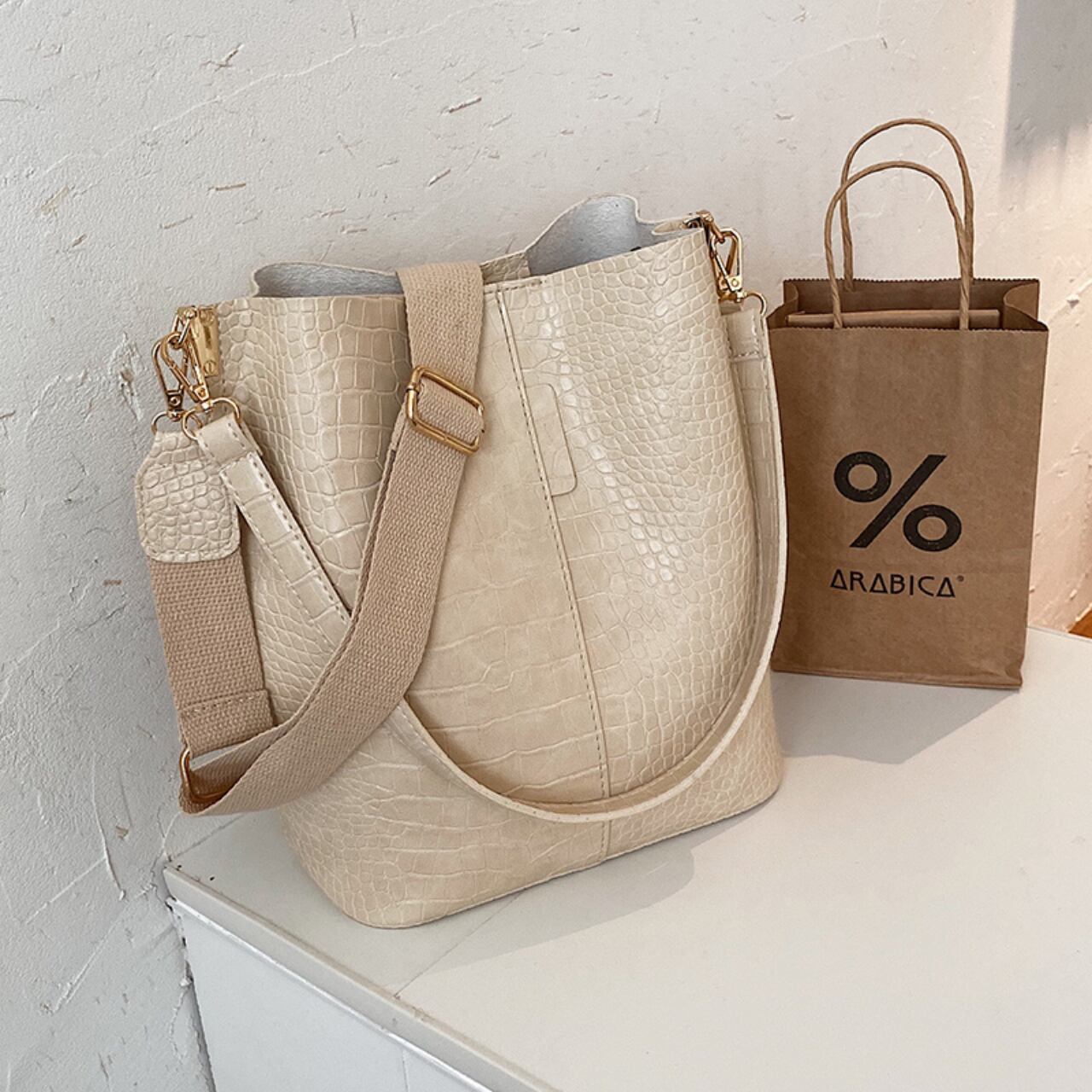 クロコ柄2wayショルダーバッグ a0035